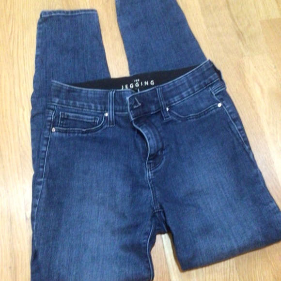 WHBM The Jeggings Dark Wash Mid Rise Jeans sz 2 - Picture 5 of 9